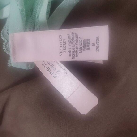 NWT VICTORIA SECRET FLYAWAY LACE BABY DOLL SET - Picture 7 of 9